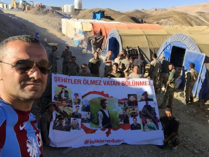 Karadenizli Tır Şoföründen Mehmetçiğe Kato’da Köfte Ziyafeti