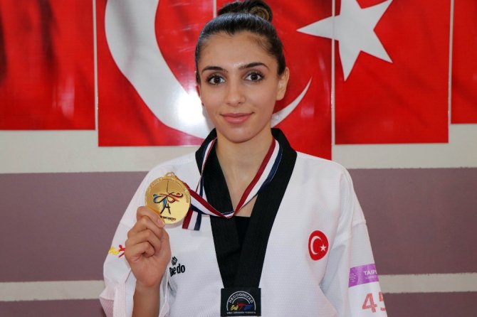 15 Yılda 75 Madalya