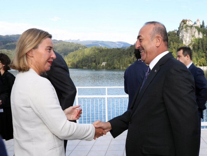Çavuşoğlu Avrupalı Mevkidaşlarıyla Görüştü