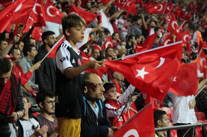 Eskişehir’de Milli Coşku Başladı