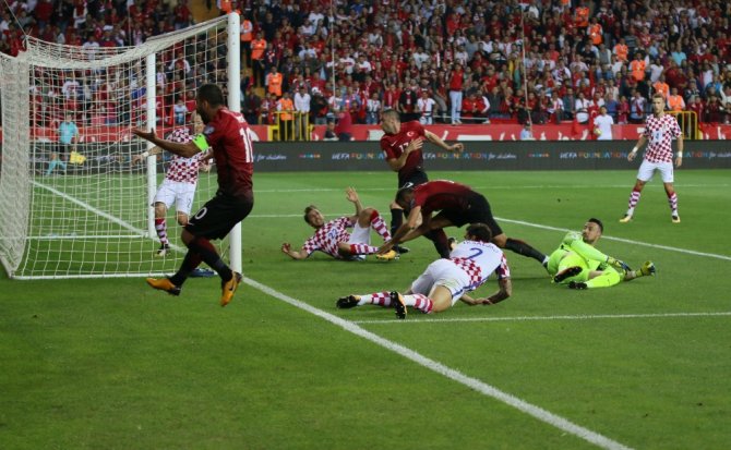 İlk Yarıda Eşitlik Var