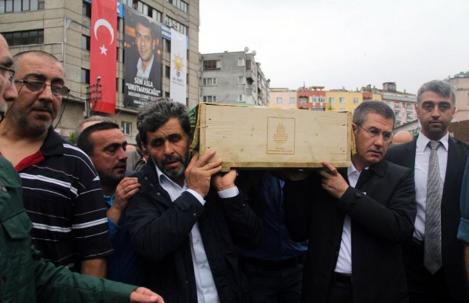 Cenaze Törenine Başbakan Da Katıldı