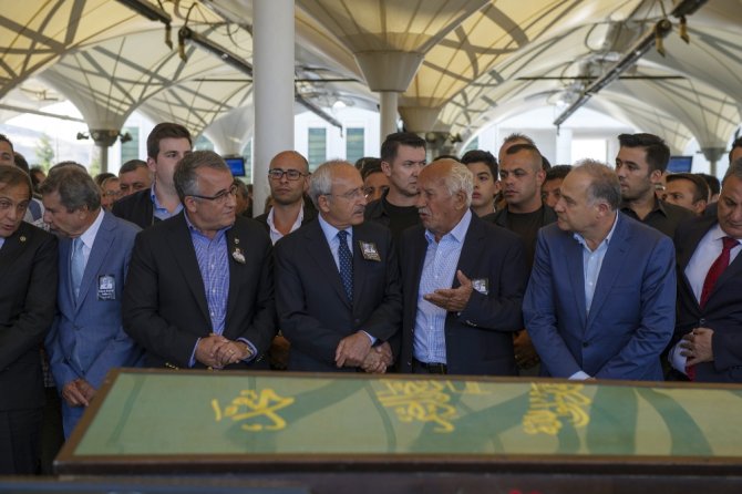 Kılıçdaroğlu, Fikret Kemal Yıldırım’ın Cenaze Törenine Katıldı