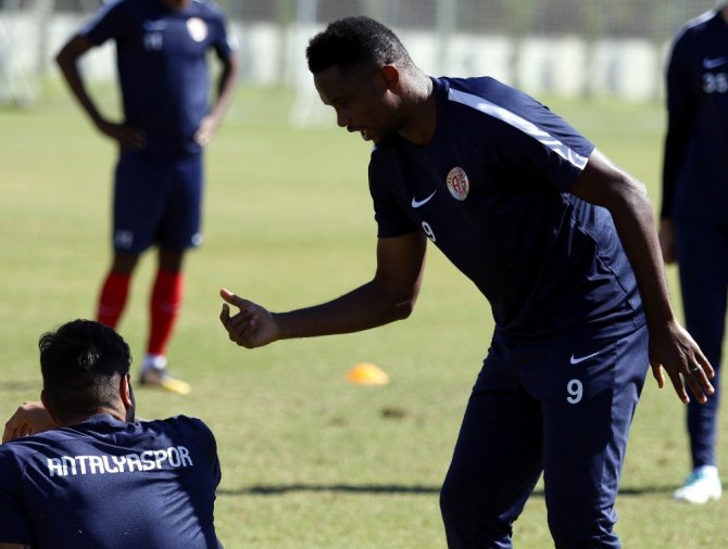 Eto’o’nun Keyfi Yerindeydi