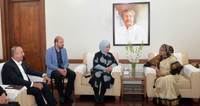 Bangladeş Başbakanı İle Görüştüler