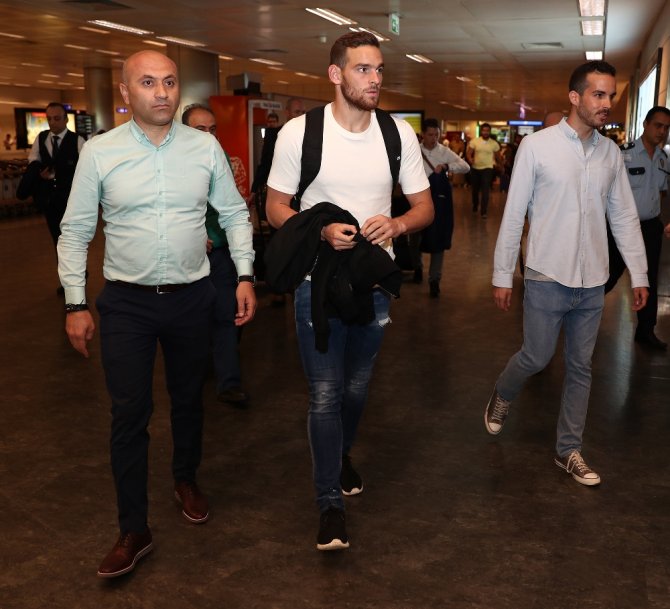 Fenerbahçe’nin Yeni Transferi Janssen, İstanbul’a Geldi
