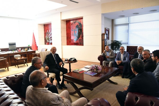 Kılıçdaroğlu, Alevi Bektaşi Federasyonu Heyeti İle Bir Araya Geldi