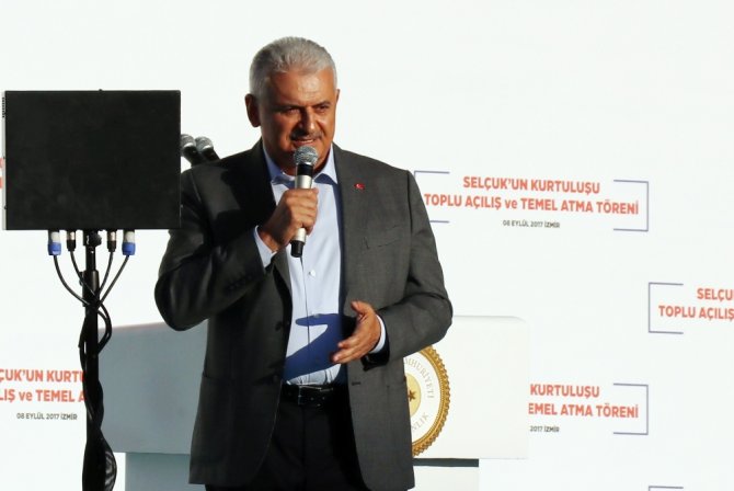 "Erdoğan Sevgisine Hala Tahammül Edemeyenler Var"