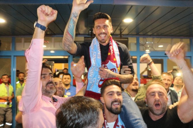 Sosa Ve Volkan Şen’e Coşkulu Karşılama