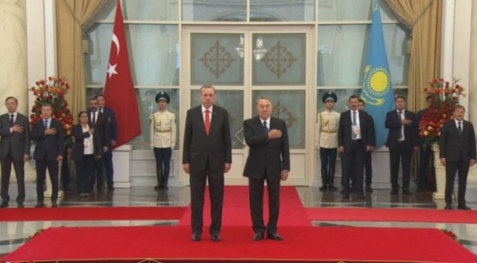 Erdoğan Kazakistan’da Resmi Törenle Karşılandı