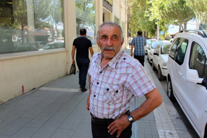 Bankanın İçinde 90 Bin Lirası Dolandırıldı