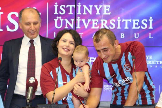 Trabzonspor, Bordo Maviş’i Renklerine Bağladı