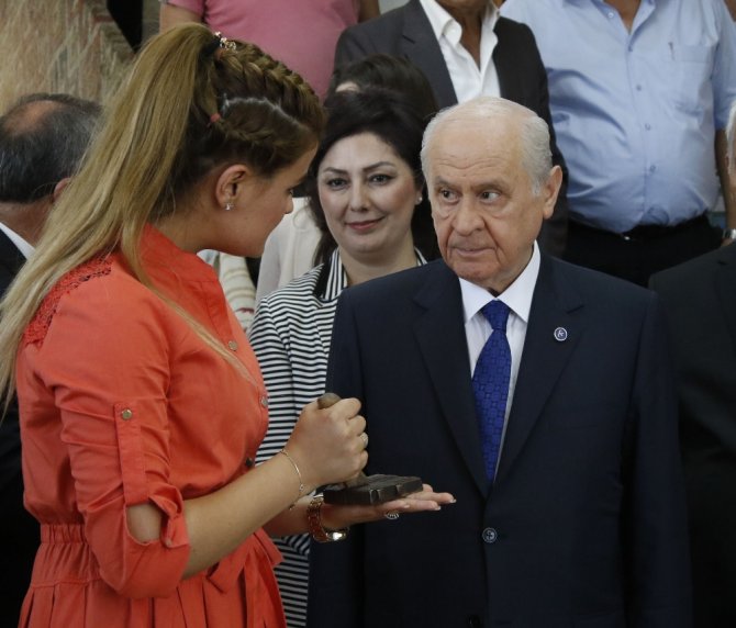 Bahçeli, Halı Ve Kilim Müzesini İnceledi