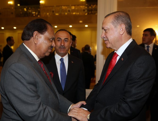 Cumhurbaşkanı Erdoğan İran Ve Pakistan Liderleriyle Görüştü