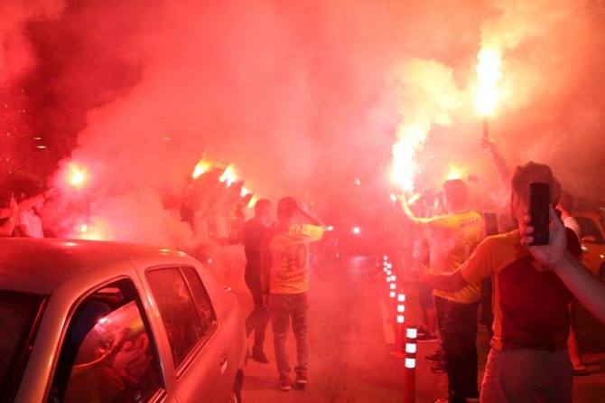 Galatasaray’a Antalya’da Coşkulu Karşılama