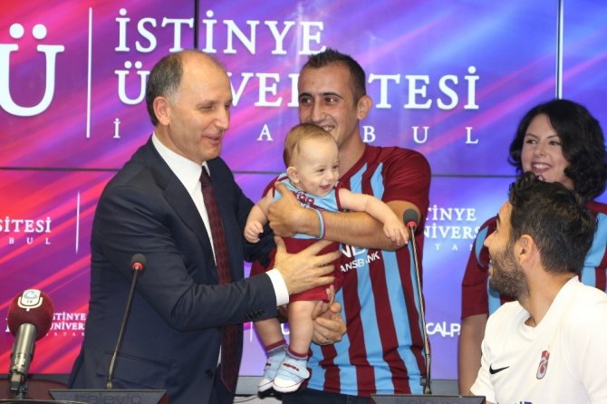 Trabzonspor, Bordo Maviş’i Renklerine Bağladı