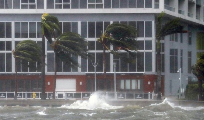 Florida’da Olağanüstü Hal İlan Edildi