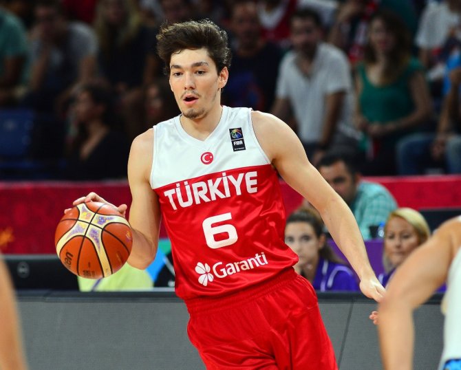İlk Yarı İspanya’nın
