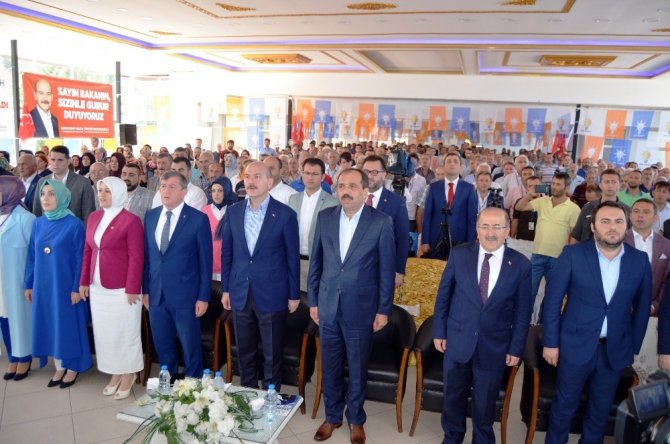 Bakan Soylu Memleketi Trabzon’da Partisinin İlçe Kongresine Ve Cenazeye Katıldı