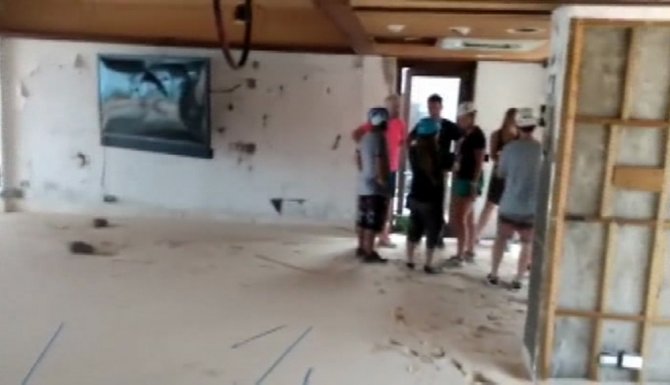 Irma Kasırgası İngiliz Milyarderin Evini Yerle Bir Etti