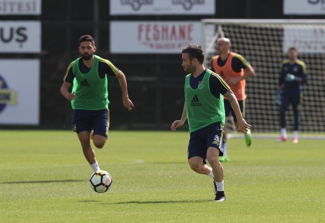 Fenerbahçe’de Alanyaspor Maçı Hazırlıkları Sürüyor
