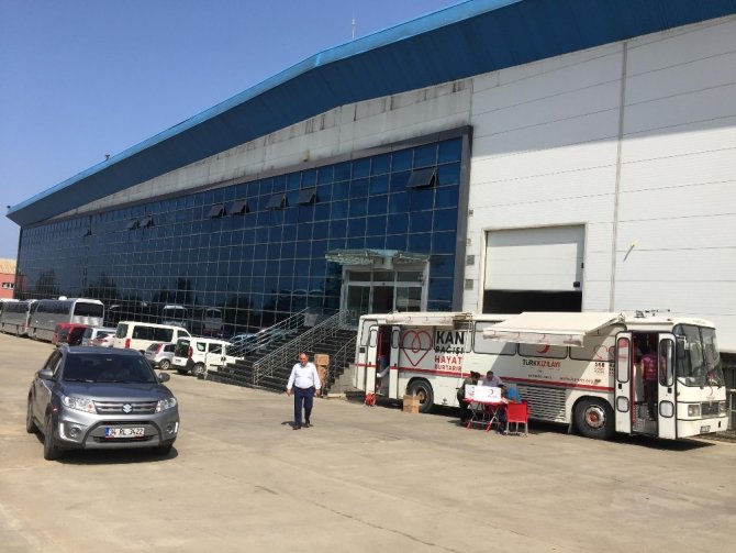 Arsin Osb’de Düzenlenen Kan Bağışı İlgi Gördü