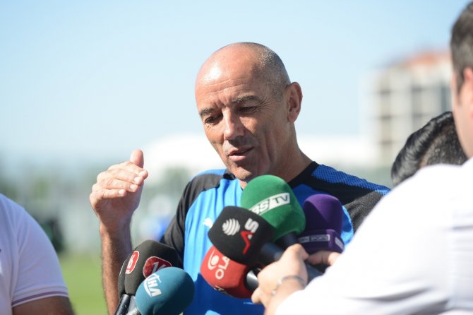 Paul Le Guen Yenilerden Memnun
