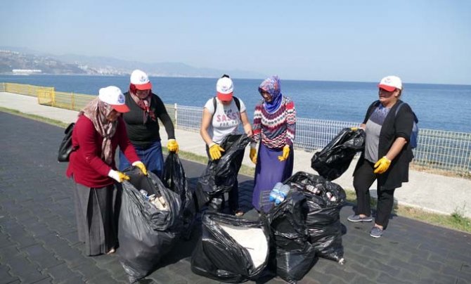 Yürürken Çevreyi De Kirletiyoruz