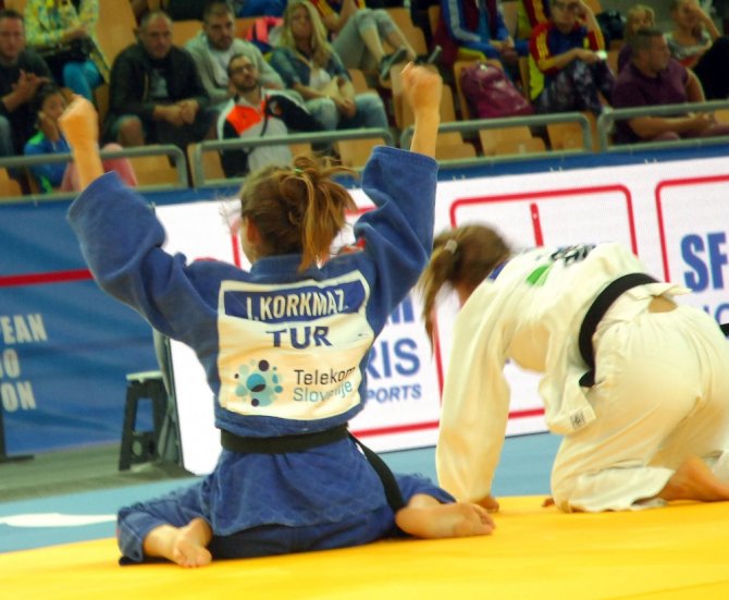 İrem Korkmaz Avrupa Şampiyonu