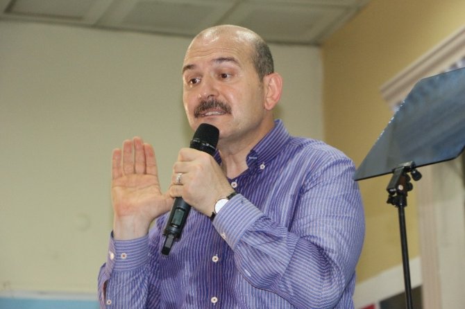 Bakan Soylu: “Biz Fotoğrafa Bakmayız, Biz Kimin Hukuka Uyup Uymadığına, Kimin Kurala Uyup Uymadığına Bakarız”