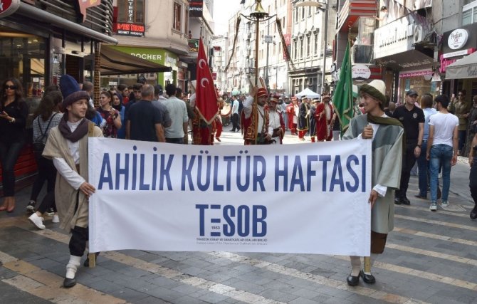 Türkiye’nin Ahisi Trabzonlu Kayık Ustası Ali Saraç Oldu