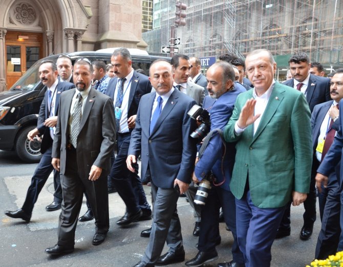 Erdoğan’ın Otelinin Bulunduğu Sokak Trafiğe Kapatıldı