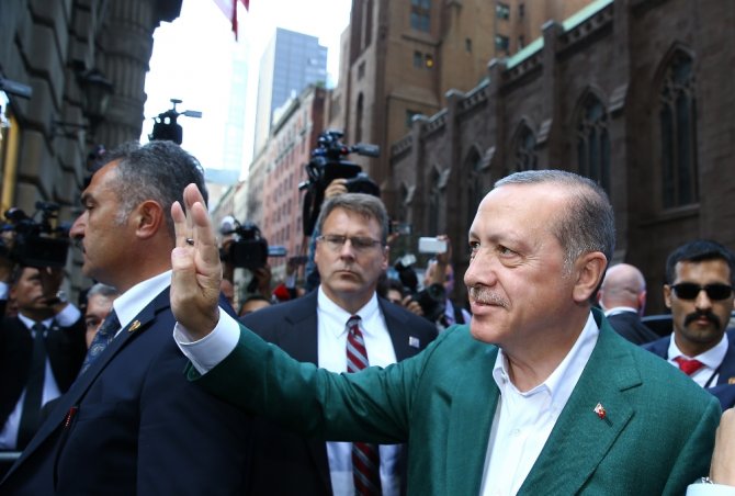 Erdoğan’ın Otelinin Bulunduğu Sokak Trafiğe Kapatıldı