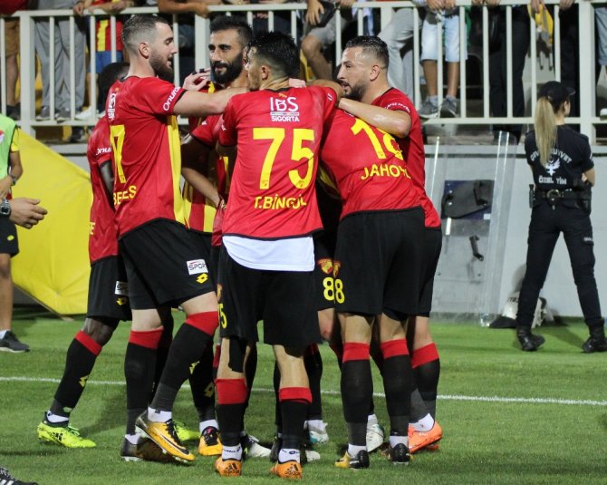 İlk 5 Haftada Lige Sarı Kırmızı Damga
