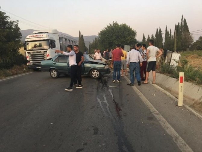 İzmir’de Feci Kaza: 4 Yaralı