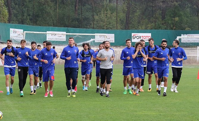 Karabükspor’da 5 Futbolcu Rumen Milli Takımı’na Davet Edildi
