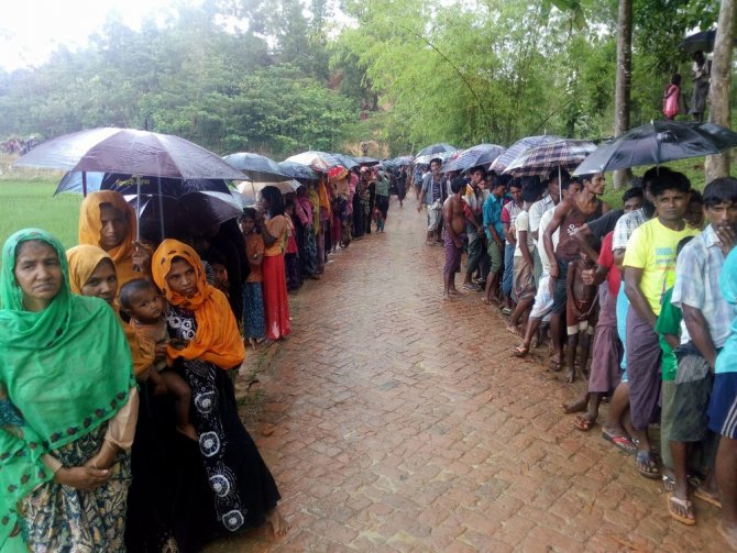 Arakanlı Müslümanlar Bangladeş’te De Zorda