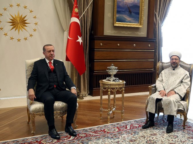 Erdoğan, Diyanet İşleri Başkanı Erbaş’ı Kabul Etti