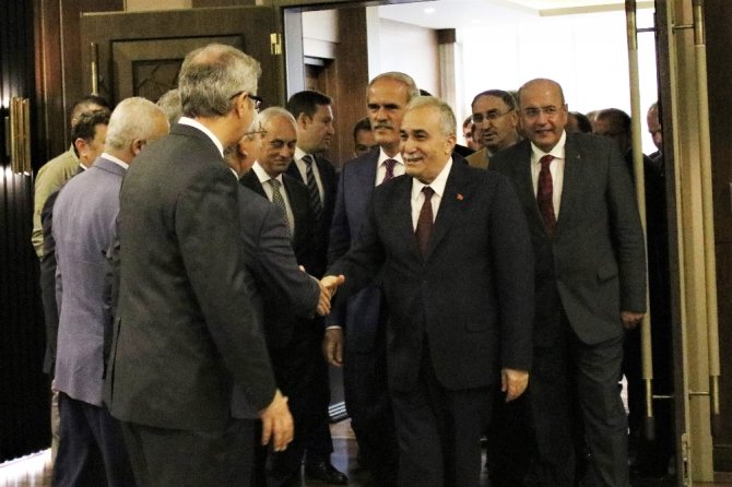 Bakan Fakıbaba: 250 Örnek Köy Yapacağız
