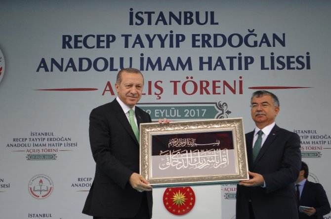 Adının Verildiği Okulun Açılışında Gençlere Öğrencilere Seslendi