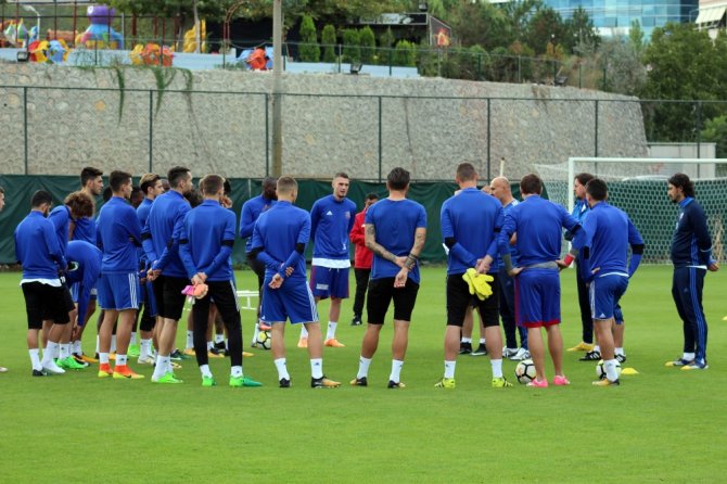 Karabükspor 4 Eksikle İstanbul’a Gitti