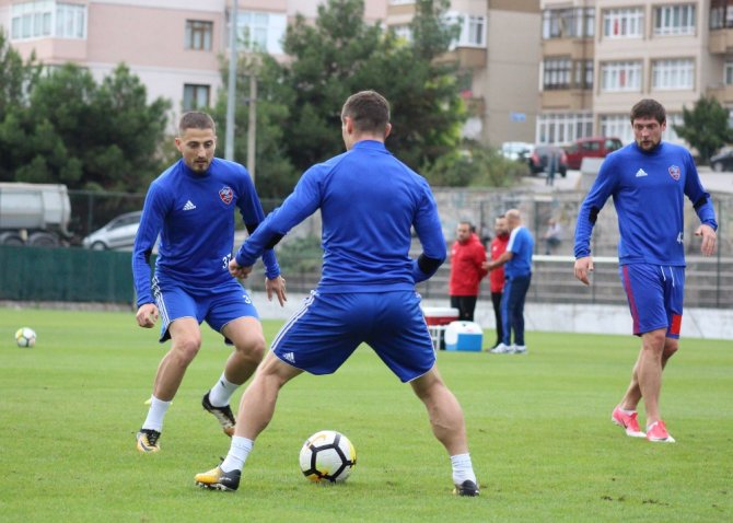 Karabükspor 4 Eksikle İstanbul’a Gitti