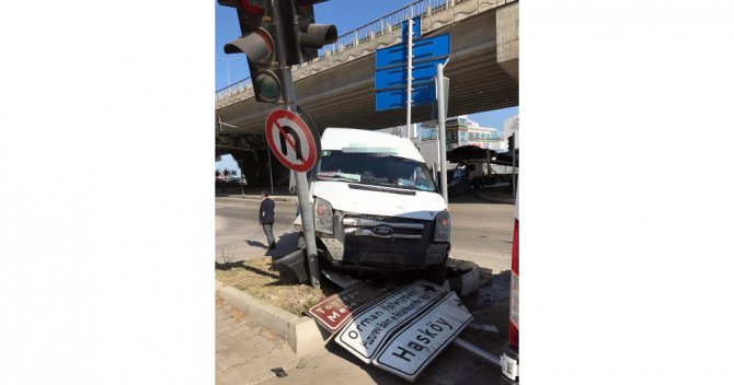Samsun’da Trafik Kazası: 13 Yaralı