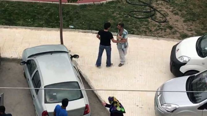 Kocası Kaçtı, Kadın Saldırganla Baş Başa Kaldı