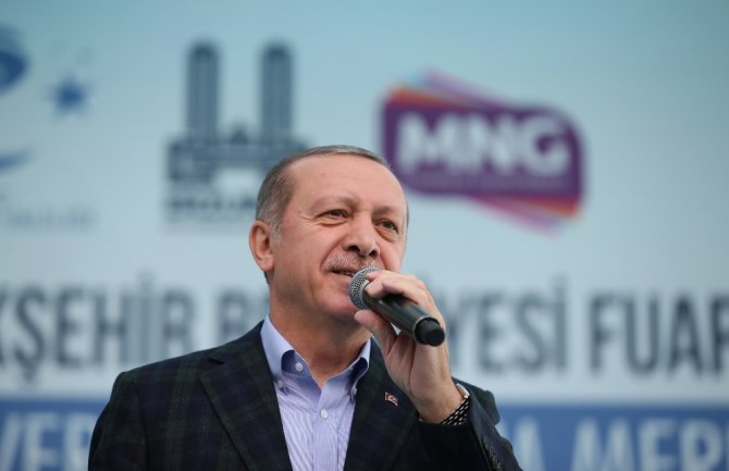 "Bu Fetö Denen Adam Ümmeti Parçaladı"