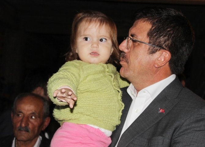 Bakan Zeybekci: Türkiye Her Şeyiyle Teröristlerin Tepesinde
