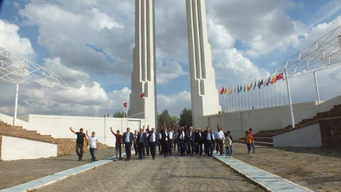Mhp’ye Toplu Katılım
