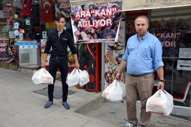 Bir Günlük Cirosunu Arakan’a Bağışladı