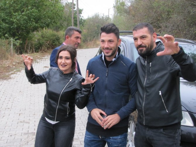 Beşiktaşlı Futbolcu Tolgay Arslan Köyünü Ziyaret Etti