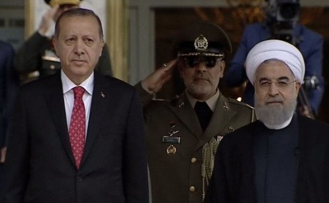Erdoğan, İran’da Resmi Törenle Karşılandı